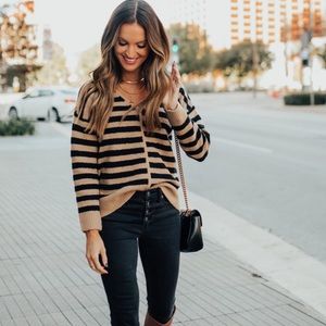 Madewell Black & Camel Toggle Stripe V-neck NWT Oversized XXS Sweater.